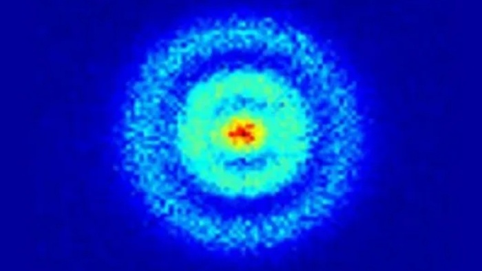 Primera imagen real de un átomo de hidrógeno obtenida con un microscopio cuántico, mostrando los niveles de energía de su electrón alrededor del núcleo.
